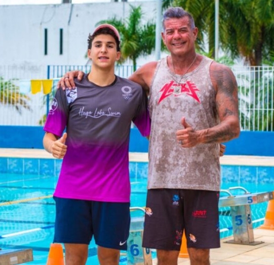 Pedro Henrique, 14 anos, com seu treinador Hugo Lobo | Fotos: Edmundo Souza